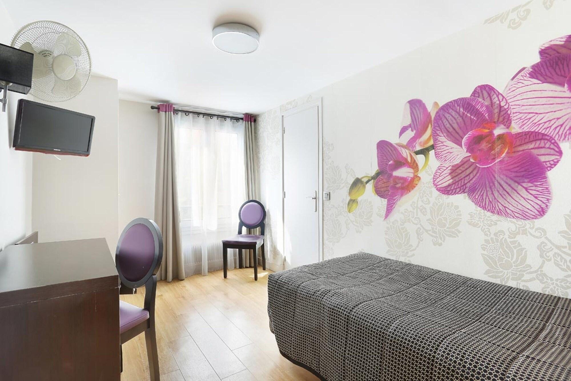 De La Boetie Hotel Paris